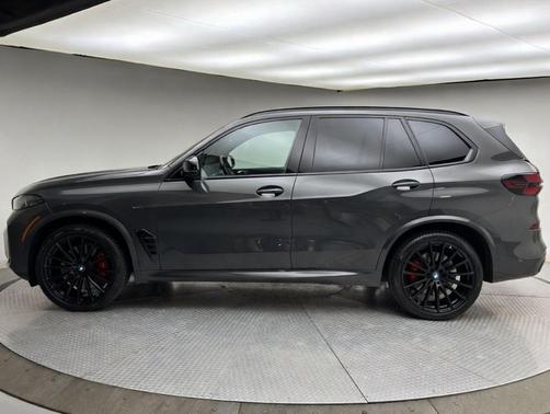 2024 BMW X5 M60i
