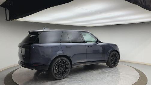 Varesine Blue 2026 Land Rover Range Rover P400 SE