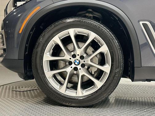 Arctic Gray Metallic 2020 BMW X5 xDrive40i
