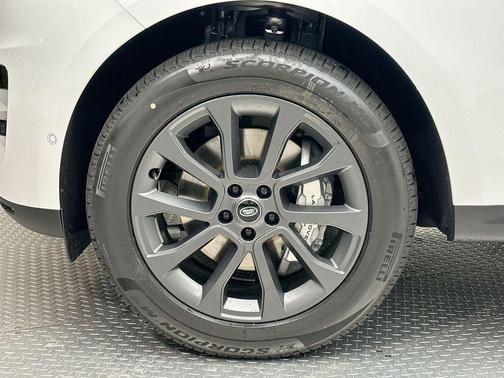 2025 Land Rover Range Rover Sport P360 S