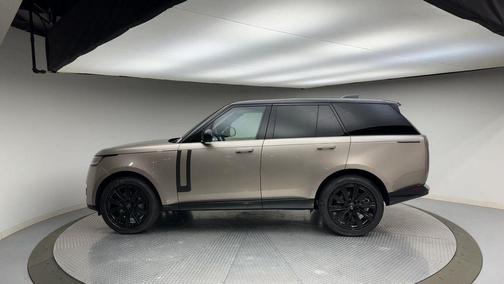 2023 Land Rover Range Rover P400 SE