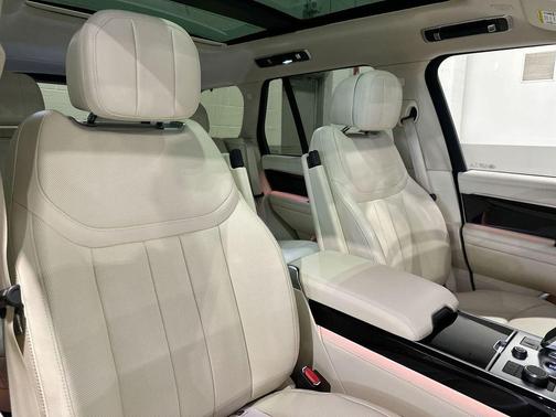 2023 Land Rover Range Rover P400 SE