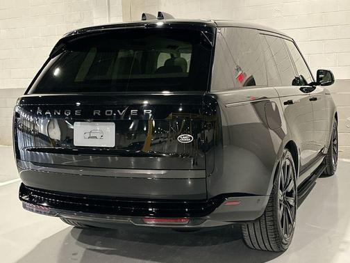 2023 Land Rover Range Rover P400 SE