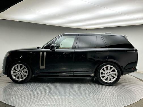 2024 Land Rover Range Rover P400 SE