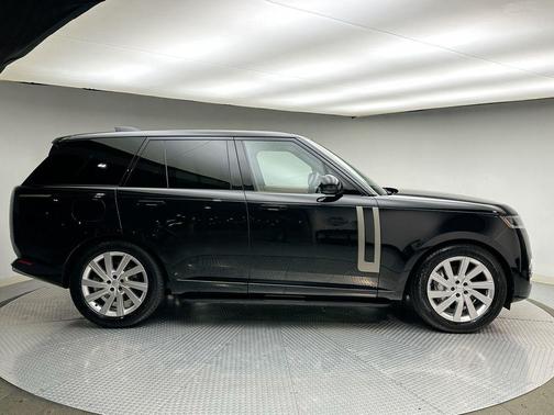 2024 Land Rover Range Rover P400 SE