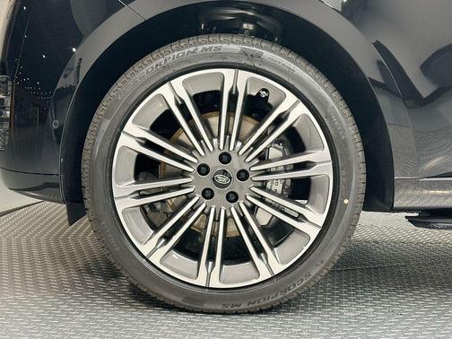 2025 Land Rover Range Rover P400 SE