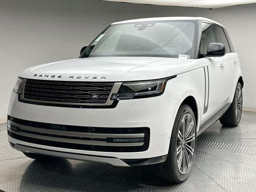 2025 Land Rover Range Rover P530 SE