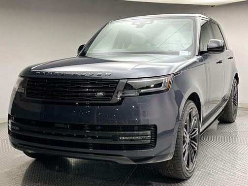 2025 Land Rover Range Rover P400 SE