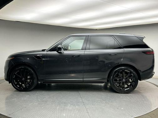 2023 Land Rover Range Rover Sport SE