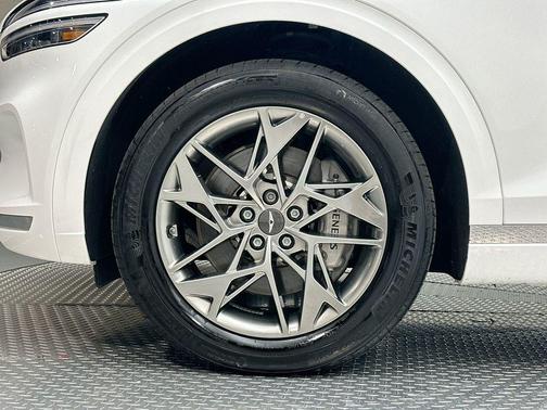 2023 Genesis GV70 2.5T AWD