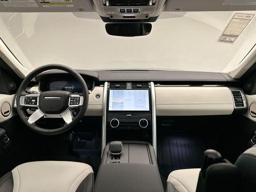 Eiger Grey 2025 Land Rover Discovery P300 S