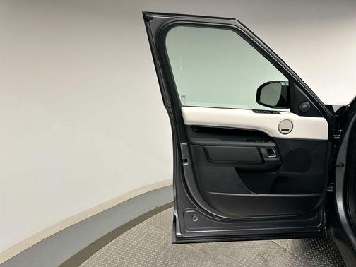 Eiger Grey 2025 Land Rover Discovery P300 S