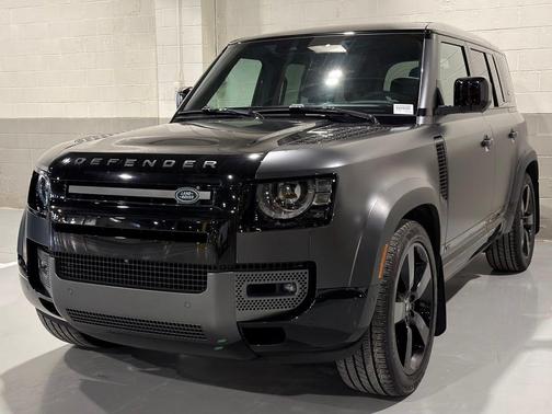 2023 Land Rover Defender 