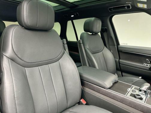 2023 Land Rover Range Rover P400 SE