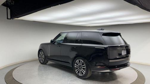 2023 Land Rover Range Rover P530 SE