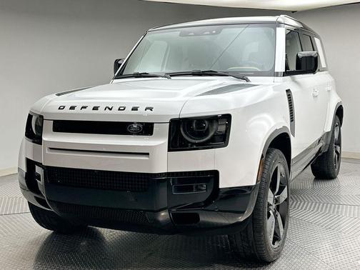 2026 Land Rover Defender X-Dynamic SE