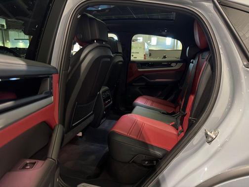 2026 Porsche Cayenne S Coupe AWD