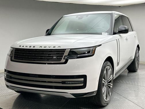2024 Land Rover Range Rover P530 SE