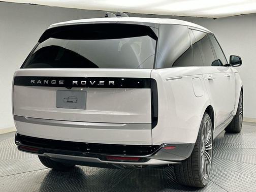 2025 Land Rover Range Rover Autobiography