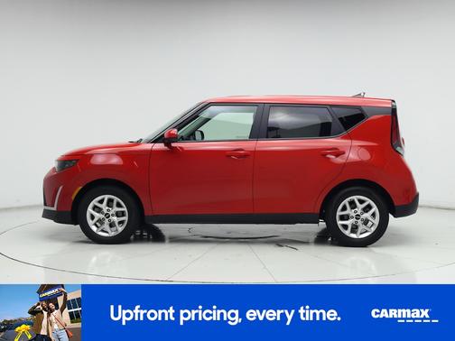 Red 2024 Kia Soul LX