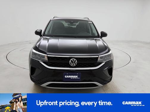 Black 2024 Volkswagen Taos SE