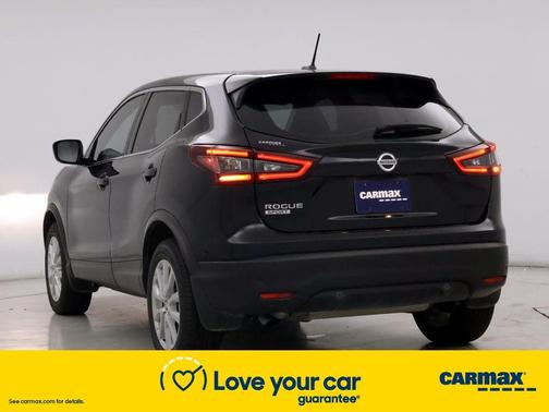 Photo 2 of 25 of 2020 Nissan Rogue Sport S
