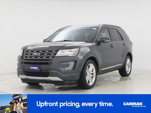 Green 2016 Ford Explorer XLT