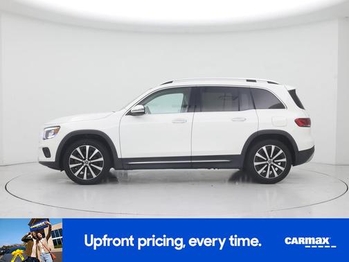 White 2022 Mercedes-Benz GLB 250