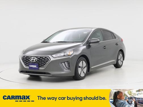 2022 Hyundai IONIQ Hybrid SE