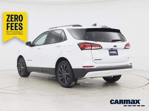 White 2023 Chevrolet Equinox RS