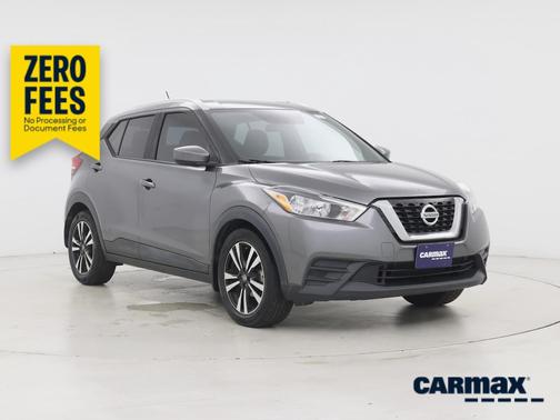 Gray 2018 Nissan Kicks SV
