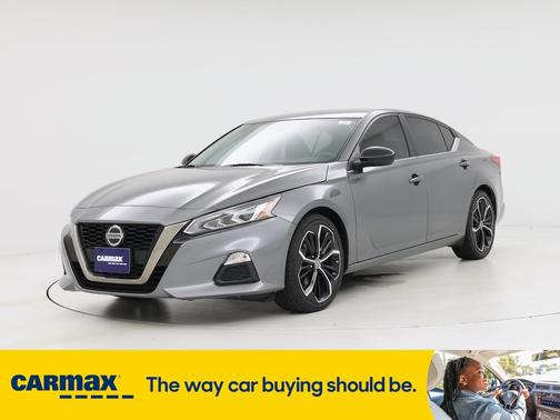 2022 Nissan Altima SR