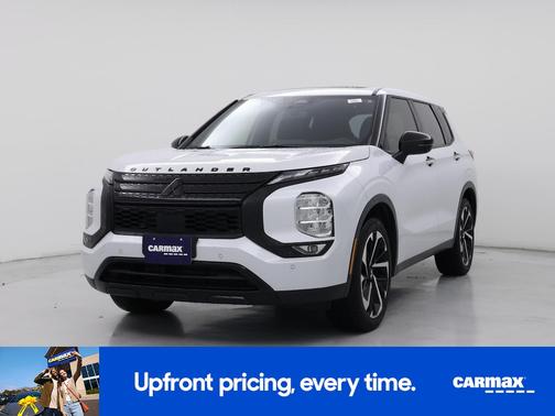 White 2024 Mitsubishi Outlander SE Black Edition