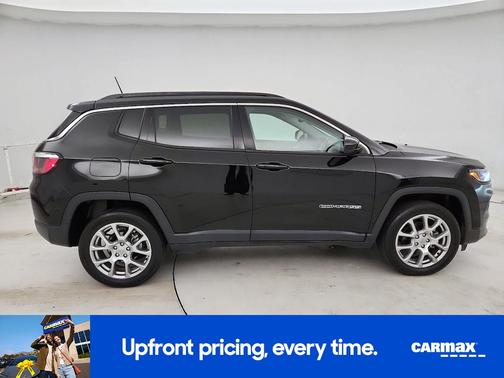 Black 2022 Jeep Compass Latitude Lux