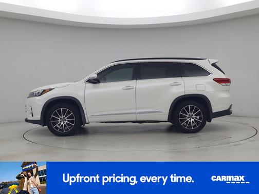 2017 Toyota Highlander SE