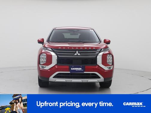 Red 2024 Mitsubishi Outlander SE