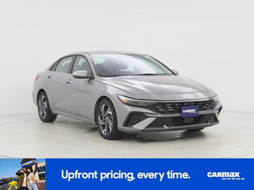 Silver 2025 Hyundai ELANTRA SEL Convenience