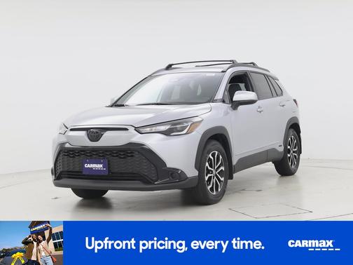 Silver 2024 Toyota Corolla Cross Hybrid SE