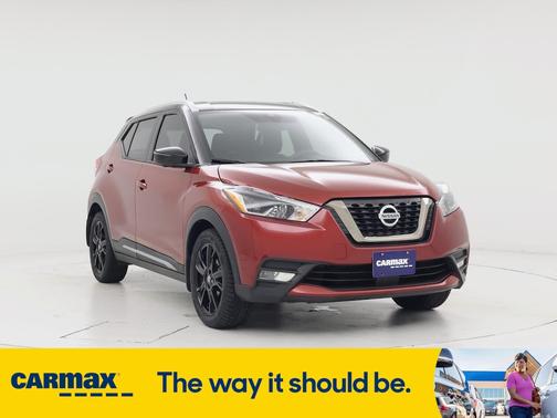 2020 Nissan Kicks SR