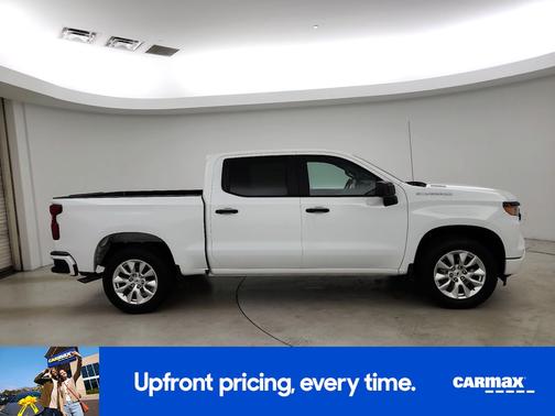White 2025 Chevrolet Silverado 1500 Custom