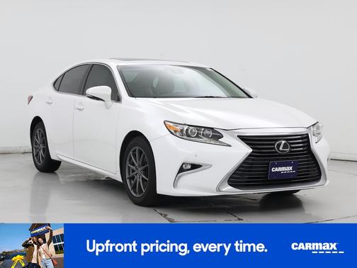 White 2017 Lexus ES 350