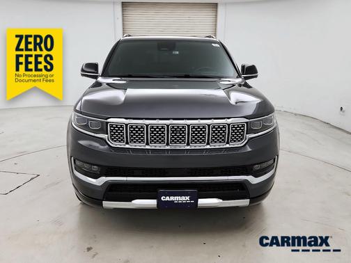 Gray 2023 Jeep Grand Wagoneer