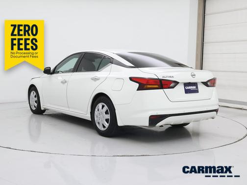 White 2023 Nissan Altima S