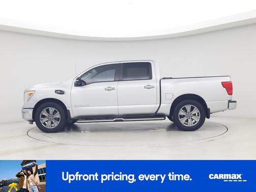 2017 Nissan Titan SV