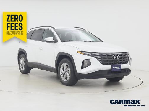 White 2022 Hyundai TUCSON SEL