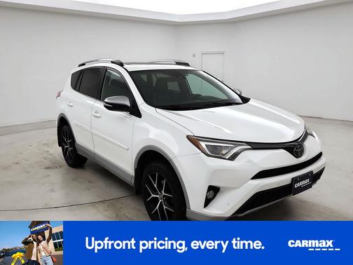 2017 Toyota RAV4 SE