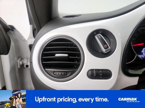 2015 Volkswagen Beetle Classic