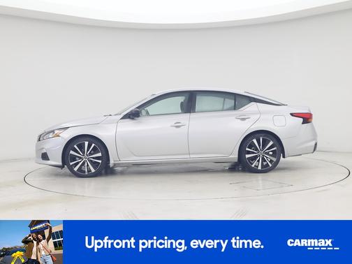2022 Nissan Altima SR