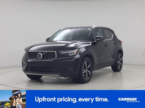 2025 Volvo XC40 B5 Core Bright Theme
