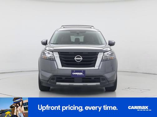 Gray 2023 Nissan Pathfinder Platinum